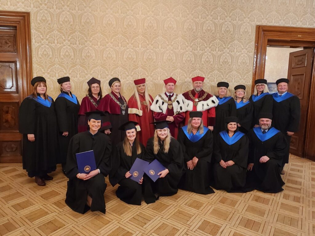 Władze uczelni na Inauguracji roku akademickiego w Pradze