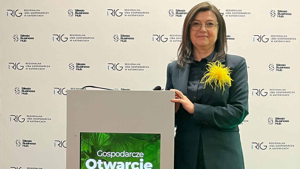 Dziekan Wydziału Nauk Stosowanych - Ewa Kraus - podczas Gospodarczego Otwarcia Roku RIG w Katowicach.