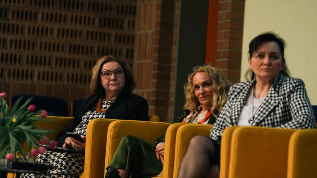 Zdjęcia z konferencji pedagogicznej - Na pograniczu Nauk