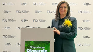 Dziekan Wydziału Nauk Stosowanych - Ewa Kraus - podczas Gospodarczego Otwarcia Roku RIG w Katowicach.