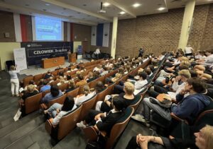 Na zdjęciu aula AH zapełniona przez uczestników konferencji